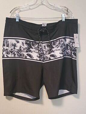 Old Navy Nwt Black Color Blocked Built-in Flexboard Shorts 38 UPF 40 Beach Swim